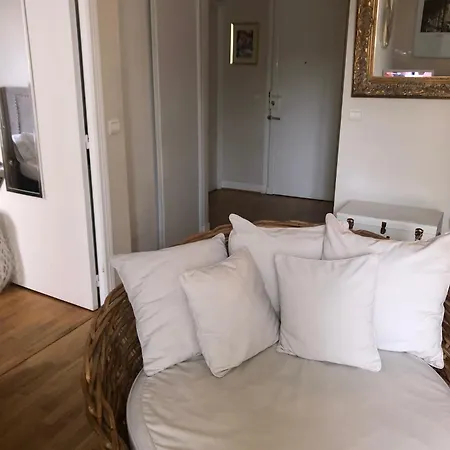 Trocadero/eiffel Tower *