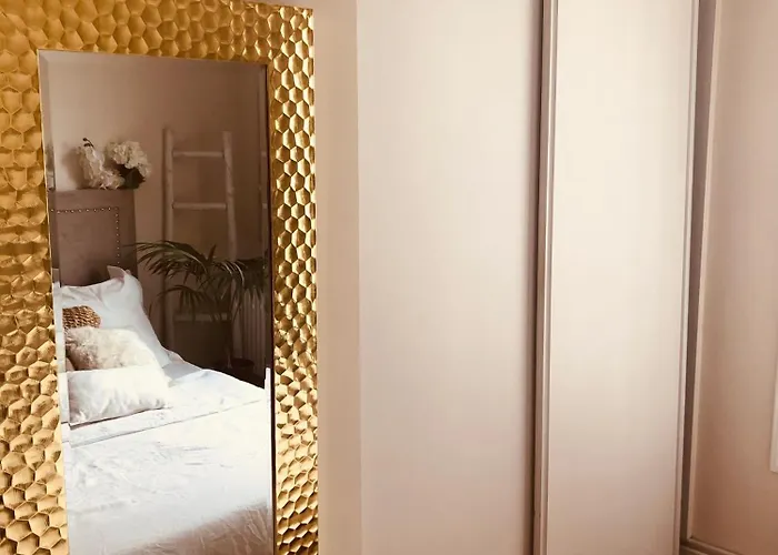 Trocadero/eiffel Tower * Paris