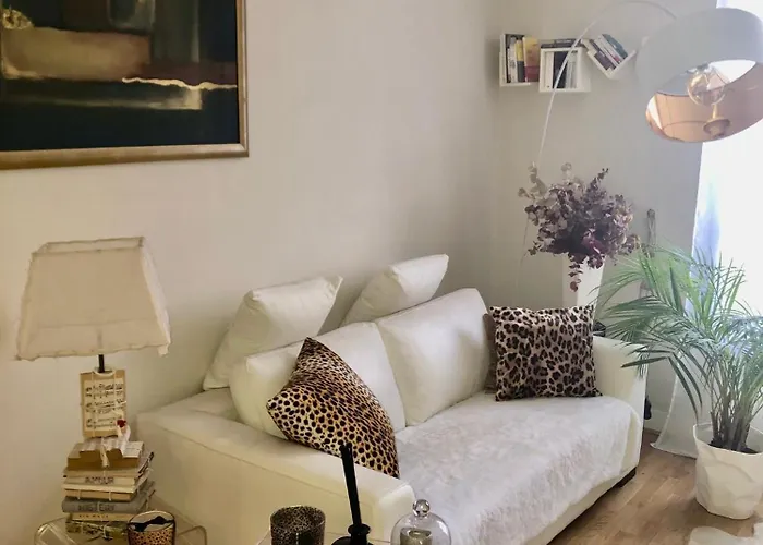 Trocadero/eiffel Tower *